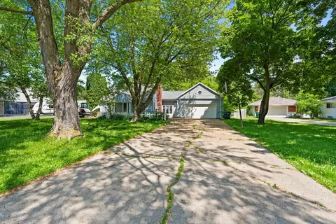 1430 S Van Dyke Rd, Appleton, WI 54914 photo 5