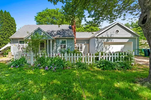 1430 S Van Dyke Rd, Appleton, WI 54914 photo 4