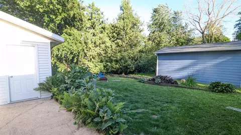 Exterior - 902 N Harriman St, Appleton, WI 54911 photo 3 of 3