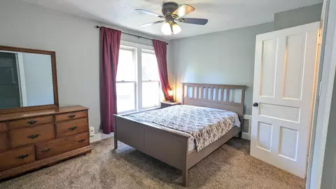 Bedroom - 902 N Harriman St, Appleton, WI 54911 photo 5 of 6