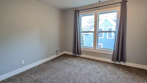 Bedroom - 902 N Harriman St, Appleton, WI 54911 photo 3 of 6