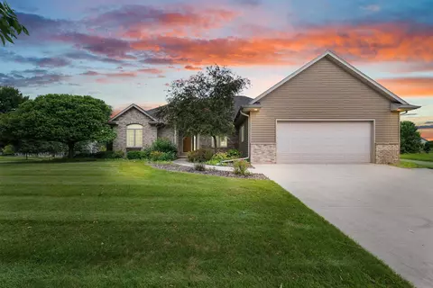 575 Lebaron Ln, Fond Du Lac, WI 54935