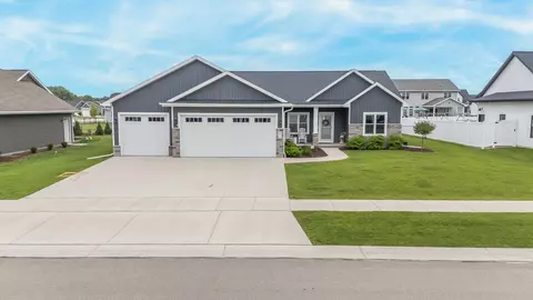 n9374 Varsity Lane, Appleton, WI 54915