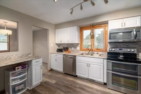 Kitchen - 2625 Fairfield Ct, Appleton, WI 54911 photo 1 of 4