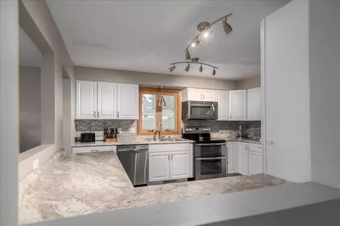 Kitchen - 2625 Fairfield Ct, Appleton, WI 54911 photo 4 of 4