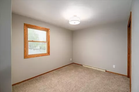 Bedroom - 2625 Fairfield Ct, Appleton, WI 54911 photo 3 of 3