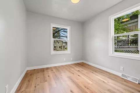 Bedroom - 711 S Mason St, Appleton, WI 54914 photo 6 of 7