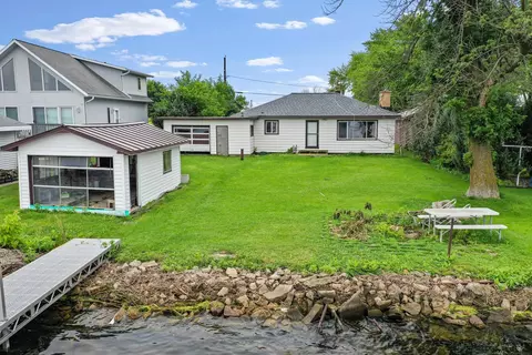 6832 Wentzel Shore Rd, Winneconne, WI 54986