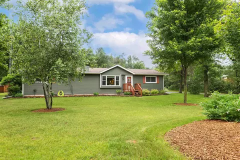 1384 Cypress Ave, Friendship, WI 53934