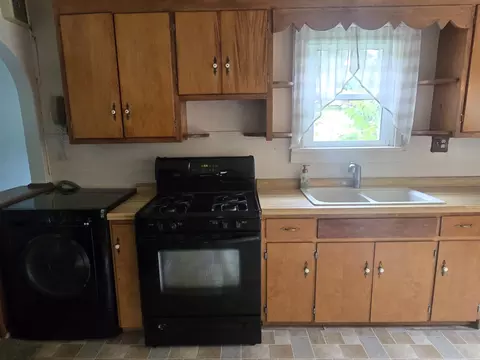 Kitchen - 302 W Mill St, Plainfield, WI 54966 photo 3 of 3