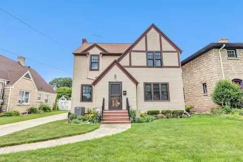 1124 S Roosevelt St, Green Bay, WI 54301