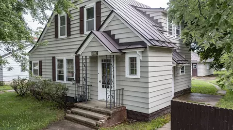 1219 Royalton St, Waupaca, WI 54981