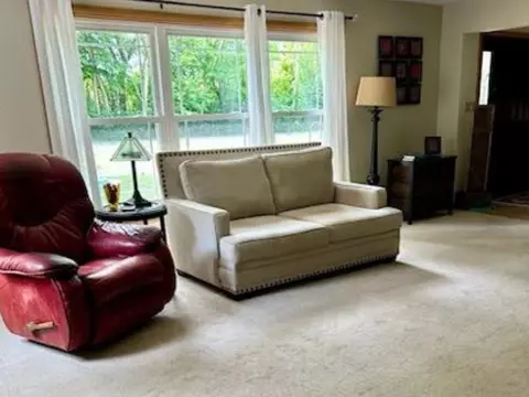 1808 S Bluemound Dr, Appleton, WI 54914 photo 6