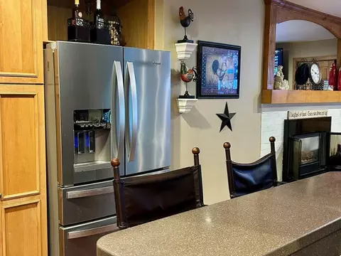 1808 S Bluemound Dr, Appleton, WI 54914 photo 3