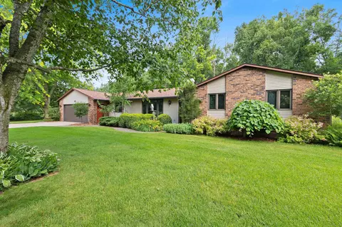 360 Peaceful Cir, Oneida, WI 54155