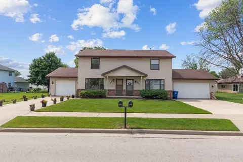 1007 Elm Dr, Little Chute, WI 54140