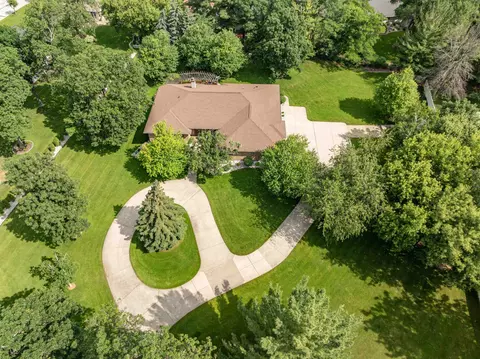View/Area - 470 Earnhardt Ct, Green Bay, WI 54311 photo 1 of 3