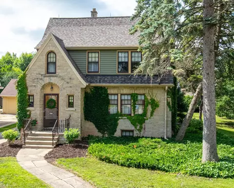330 Ledgeview Ave, Fond Du Lac, WI 54935