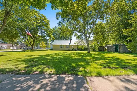 Exterior - 1320 State St, Algoma, WI 54201 photo 13 of 20