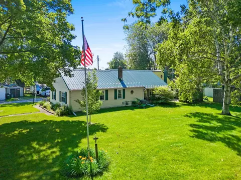 Exterior - 1320 State St, Algoma, WI 54201 photo 19 of 20
