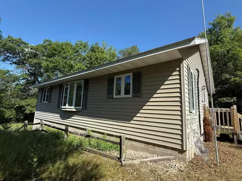 w11216 Deer Lake Road, Crivitz, WI 54114