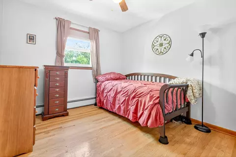 Bedroom - n2694 County Road E, Appleton, WI 54913 photo 3 of 8