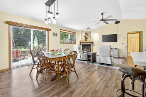 w5561 Amy Avenue, Appleton, WI 54915 photo 6