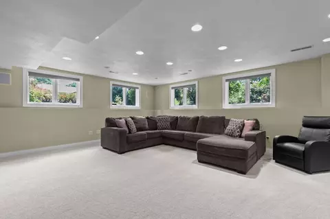 Living - 227 E Morning Glory Dr, Appleton, WI 54913 photo 5 of 6