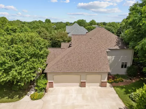 View/Area - 227 E Morning Glory Dr, Appleton, WI 54913 photo 2 of 8