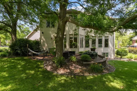 Exterior - 227 E Morning Glory Dr, Appleton, WI 54913 photo 7 of 15