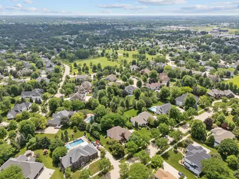 View/Area - 227 E Morning Glory Dr, Appleton, WI 54913 photo 7 of 8