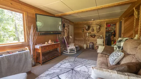 Living - 1603 Apache Dr, Nekoosa, WI 54457 photo 2 of 2