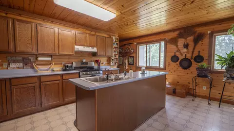 Kitchen - 1603 Apache Dr, Nekoosa, WI 54457 photo 3 of 3
