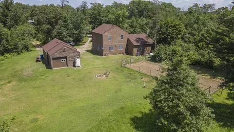 Exterior - 1603 Apache Dr, Nekoosa, WI 54457 photo 3 of 6