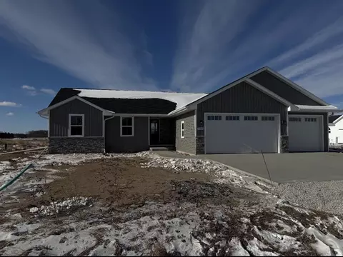 N452 Drake Drive, Fremont, WI 54940
