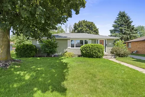 837 Ida St, Menasha, WI 54952
