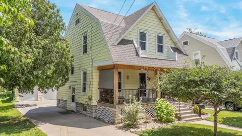 728 Monroe St, Oshkosh, WI 54901