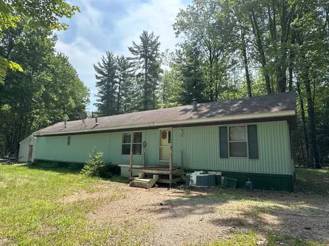 N7604 S-4 Lane, Stephenson, MI 49887