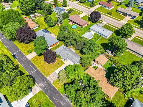 500 W Sunset Ave, Appleton, WI 54911 photo 12