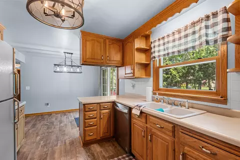 500 W Sunset Ave, Appleton, WI 54911 photo 22