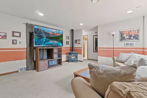 Living - w2534 Buchanan Road, Appleton, WI 54915 photo 4 of 4