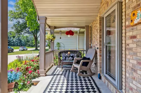 Exterior - w2534 Buchanan Road, Appleton, WI 54915 photo 6 of 7