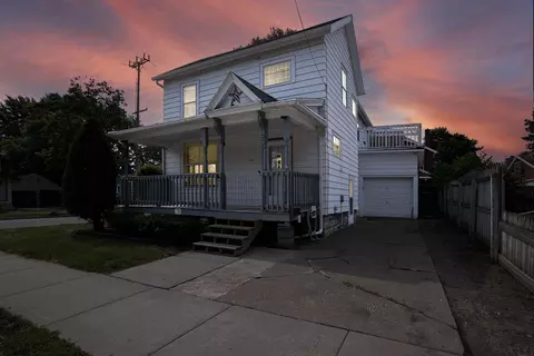 Exterior - 231 E Winnebago St, Appleton, WI 54911 photo 4 of 4