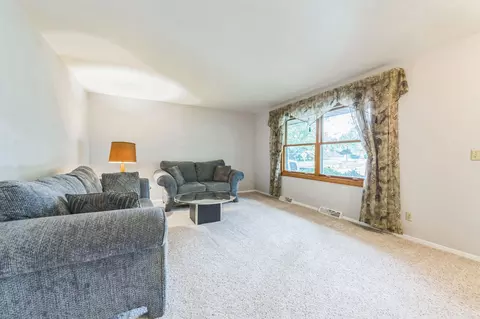 610 S Mayflower Dr, Appleton, WI 54914 photo 18