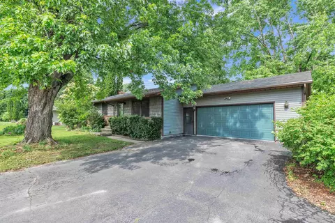 610 S Mayflower Dr, Appleton, WI 54914 photo 4