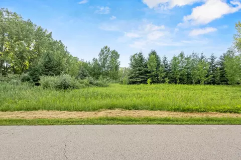 5782 Wood Brook Cir, Little Suamico, WI 54141