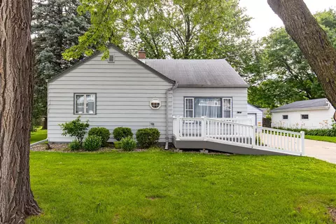 2114 N Richmond St, Appleton, WI 54911