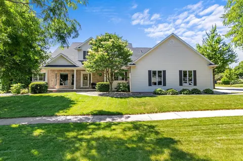 401 E Sheffield Ln, Appleton, WI 54913