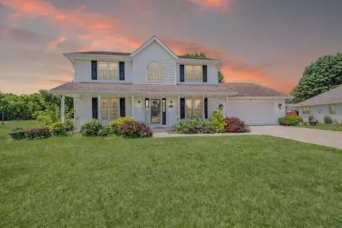 2967 Bristol Mountain Trl, Green Bay, WI 54313