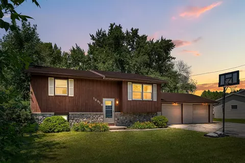 12919 Velp Ave, Green Bay, WI 54313